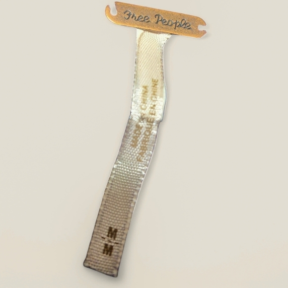 Free People New Moon Chenille Turtleneck Tunic –‎ Size Medium - Picture 8 of 9